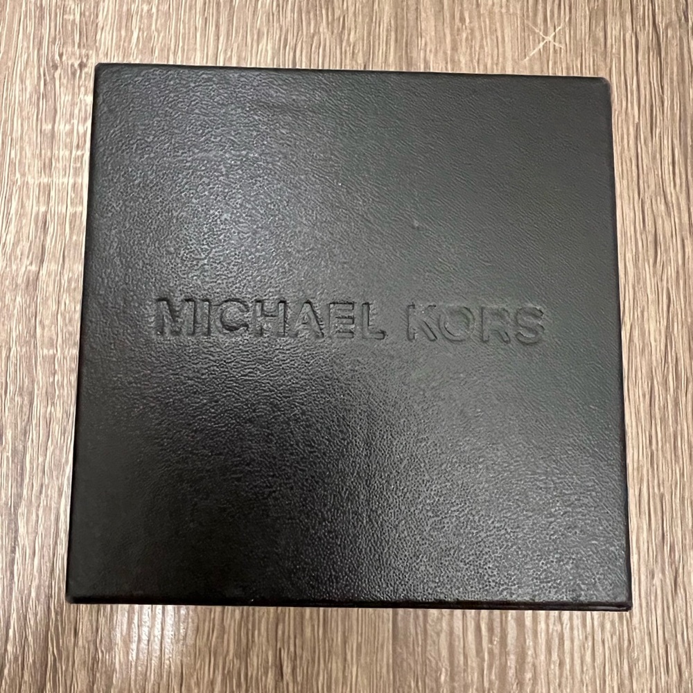 Michael Kors Watch Box